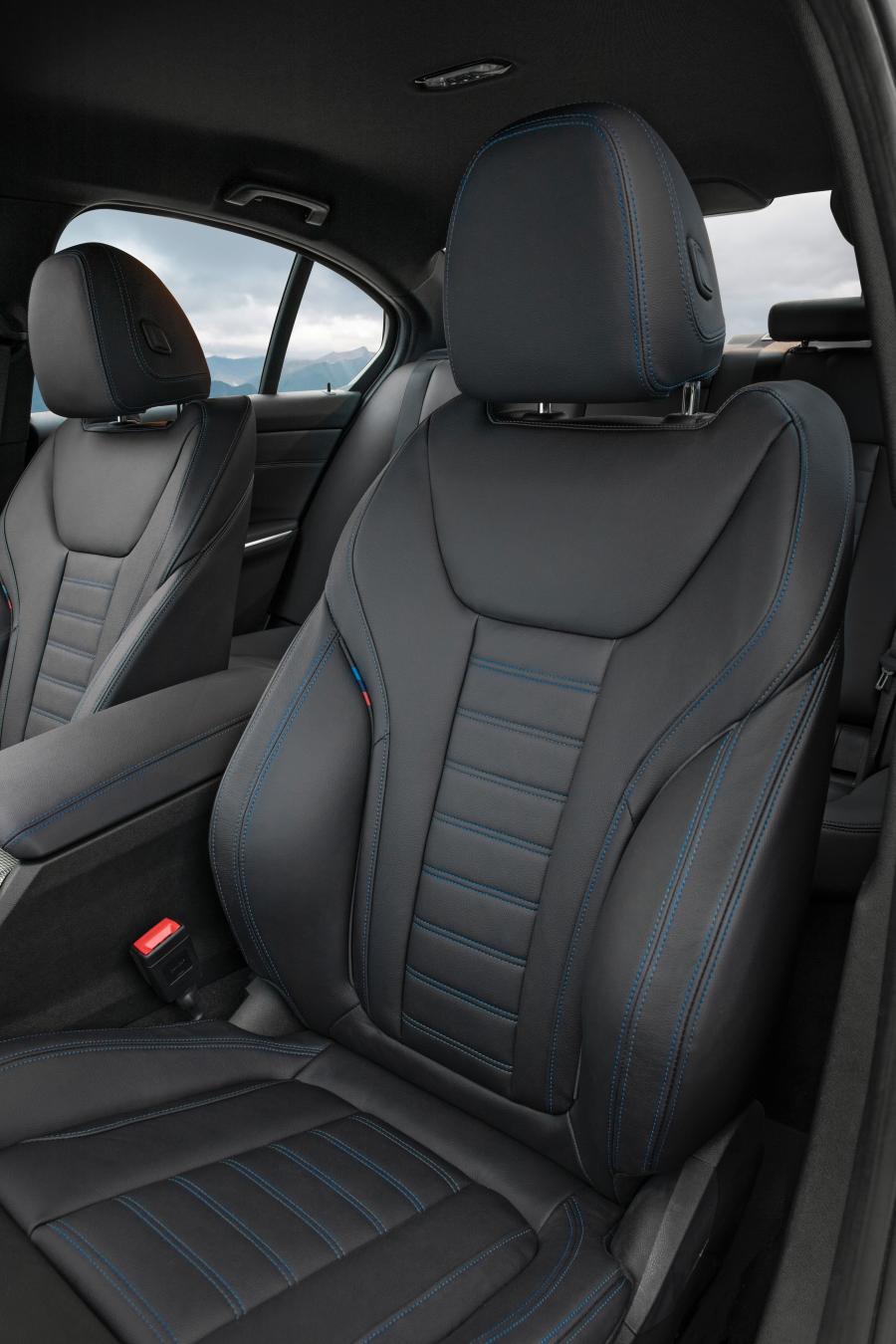 Интерьер BMW 330i M Sport (G20) 2019 года  (WW) (фото 39 из 284)